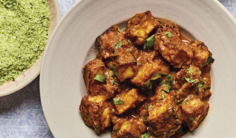 Nadiya Hussain's Vegetarian Halloumi Curry with Coconut Sambal Recipe